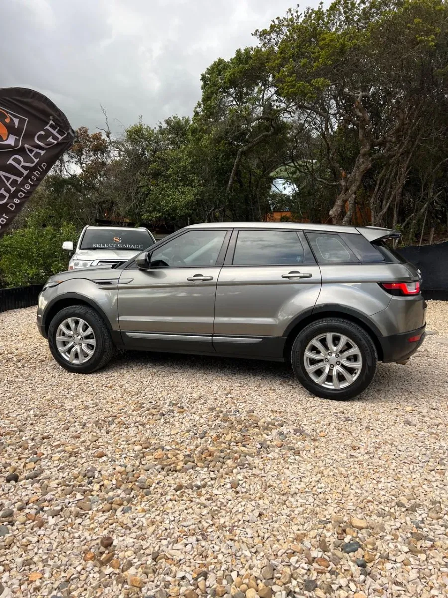 LAND ROVER EVOQUE 2.0 HSE SI4 2017