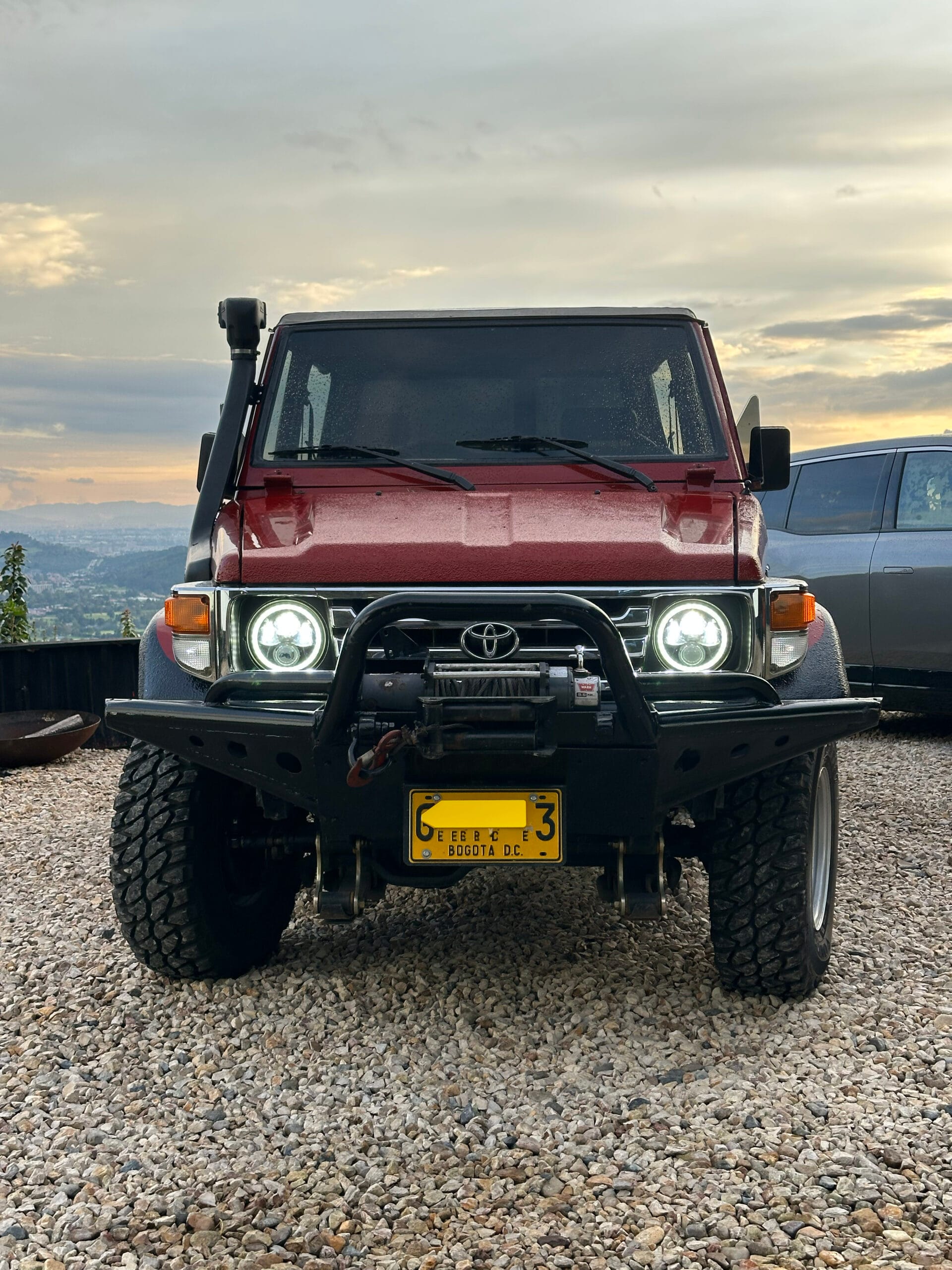 TOYOTA LAND CRUISER MACHITO 1994