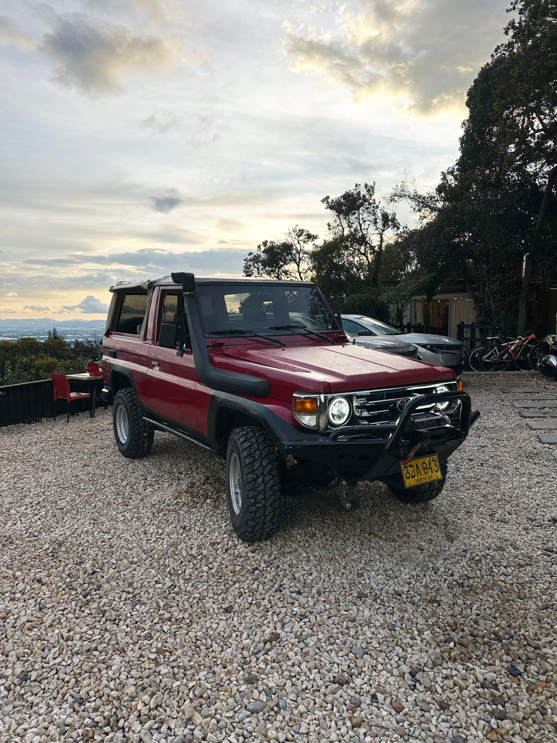 TOYOTA LAND CRUISER MACHITO 1994