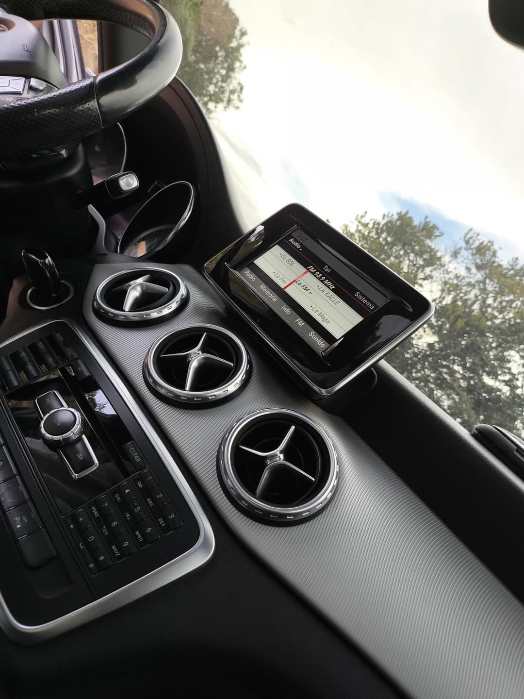 MERCEDES-BENZ GLA 200 2015