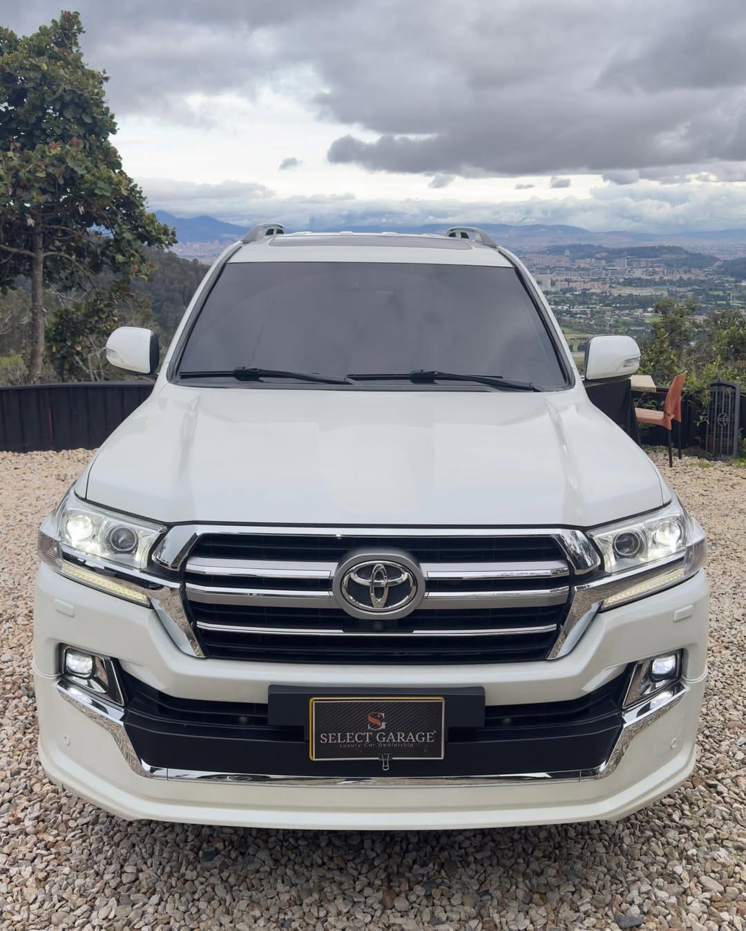 TOYOTA LAND CRUISER 200 VX 2017