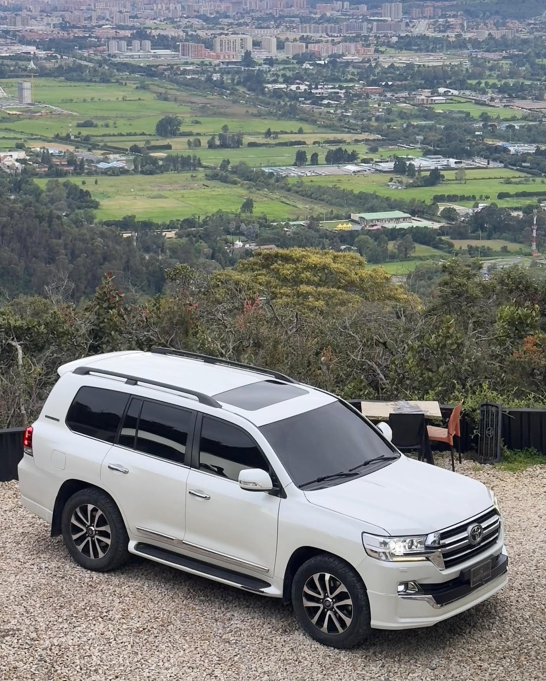 TOYOTA LAND CRUISER 200 VX 2017
