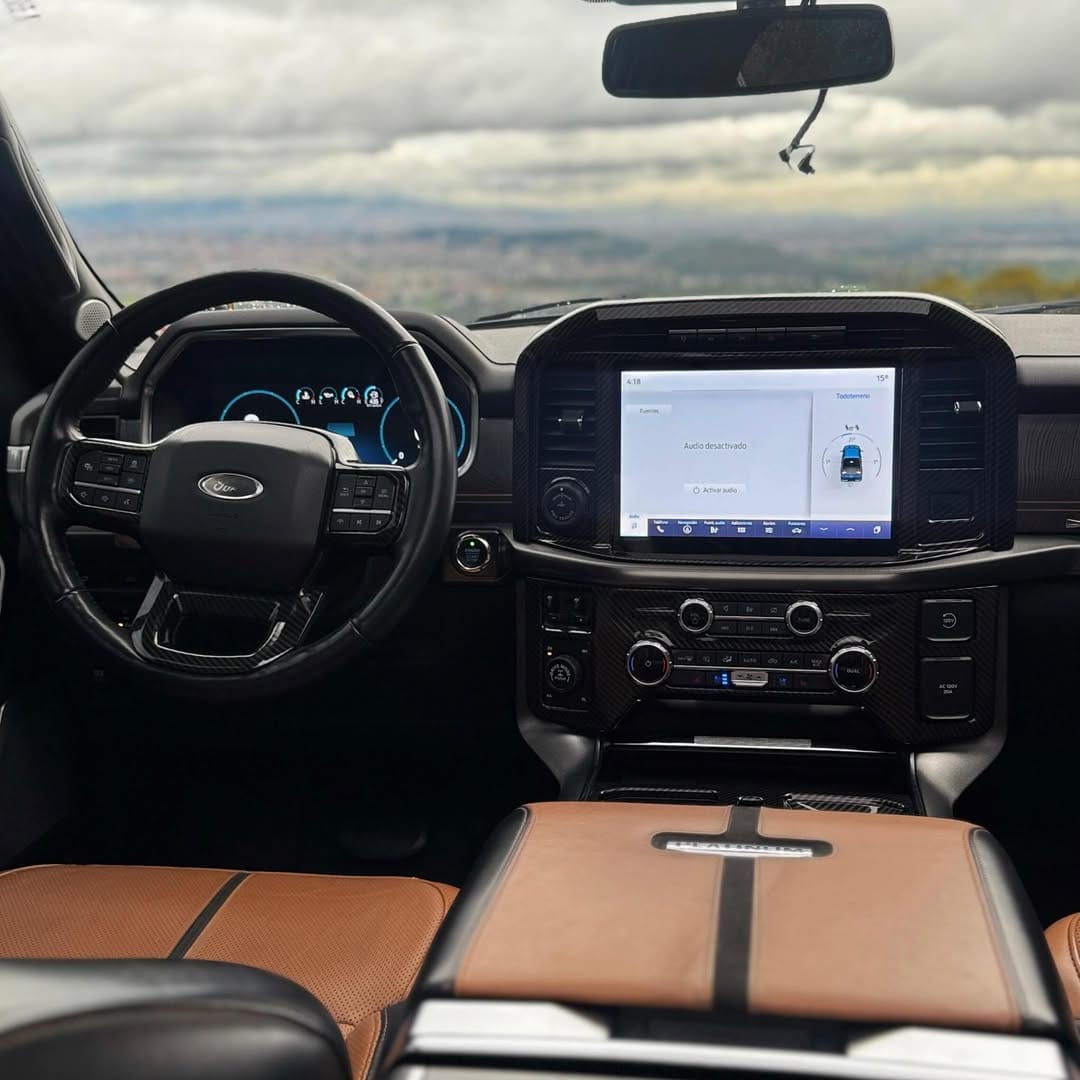 FORD F-150 PLATINUM 2023