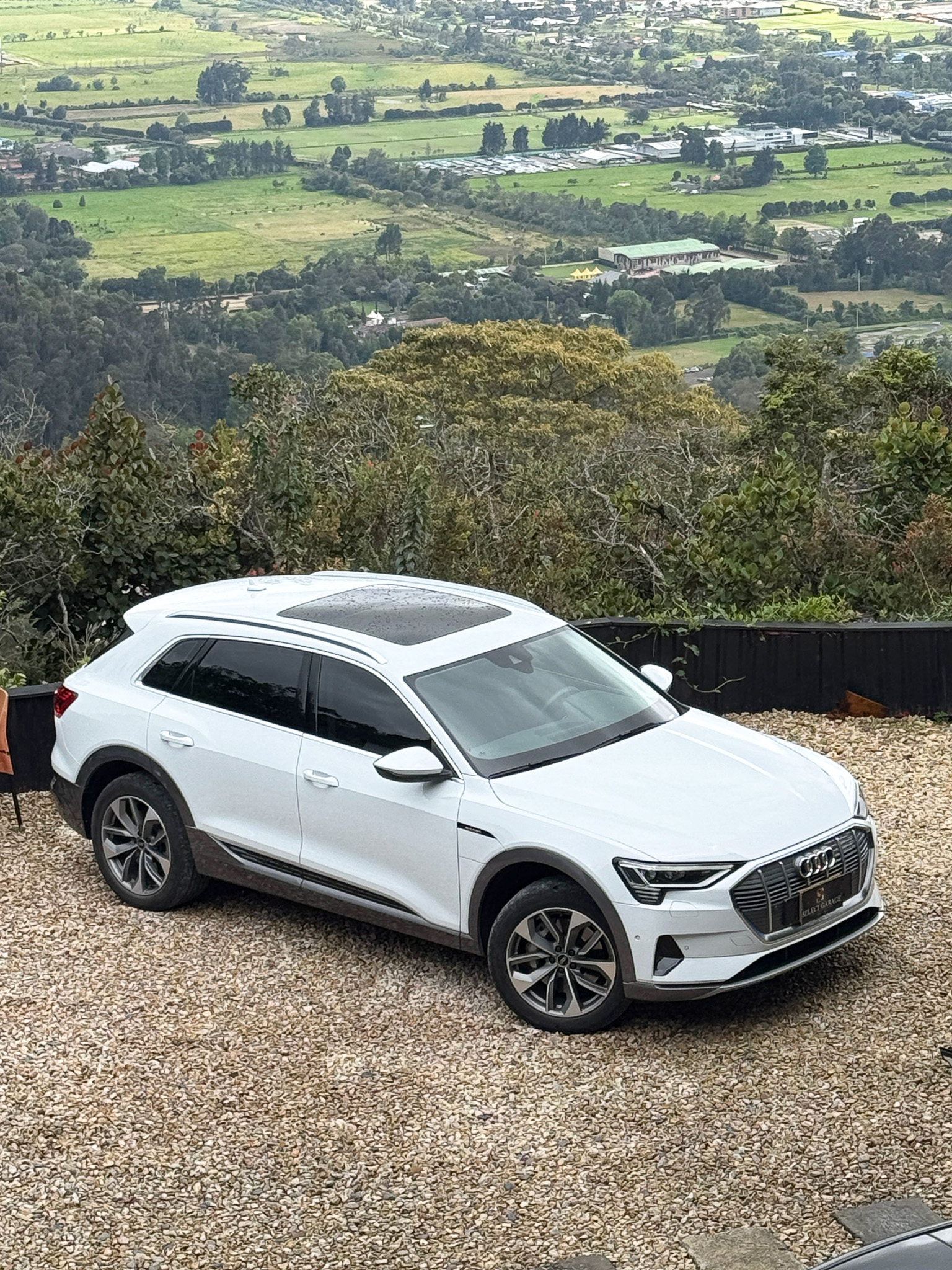 AUDI E-TRON 2022